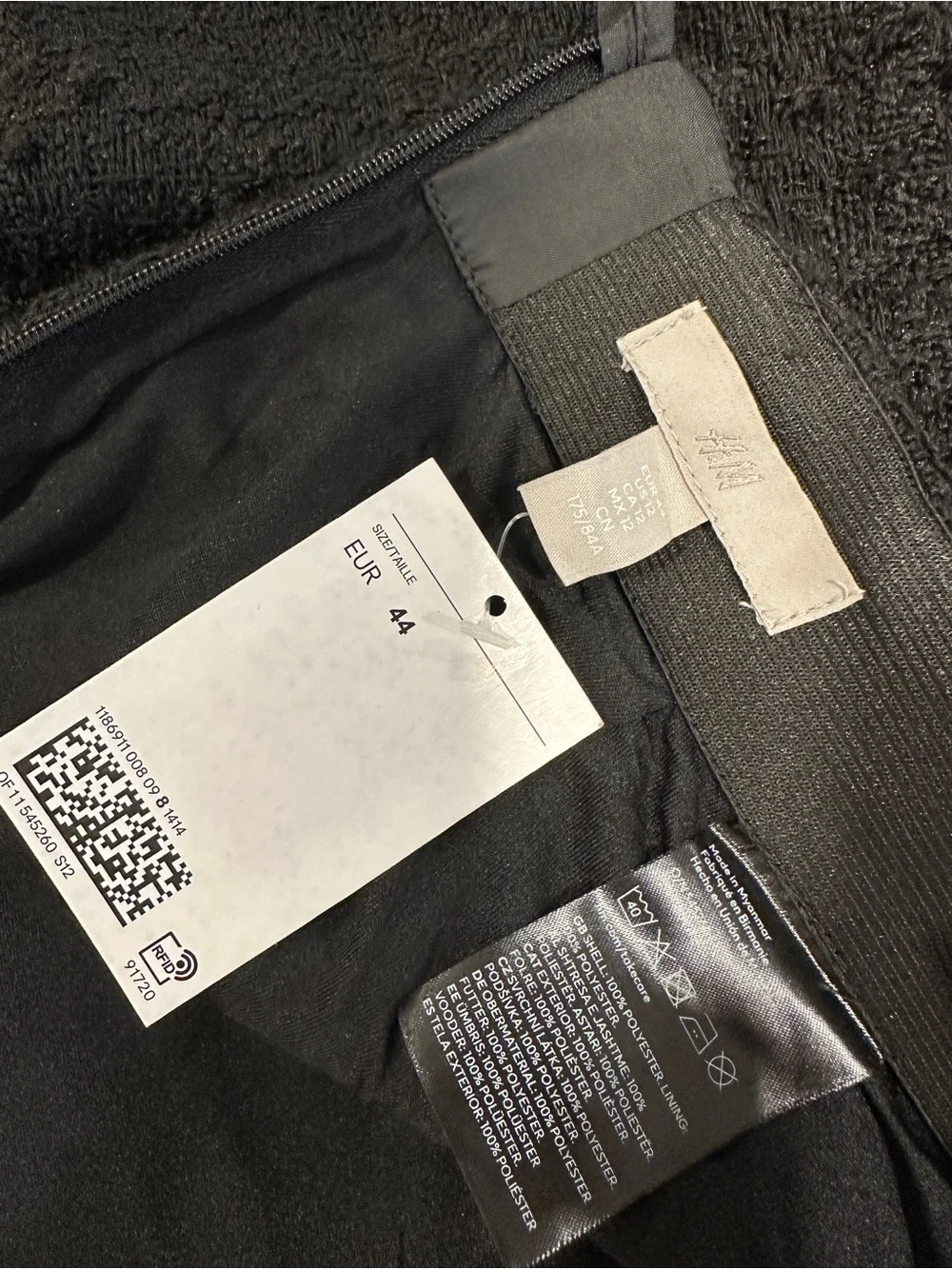 🆕NWT H&M Black Textured Mini Skirt - Sz  (EU) 44